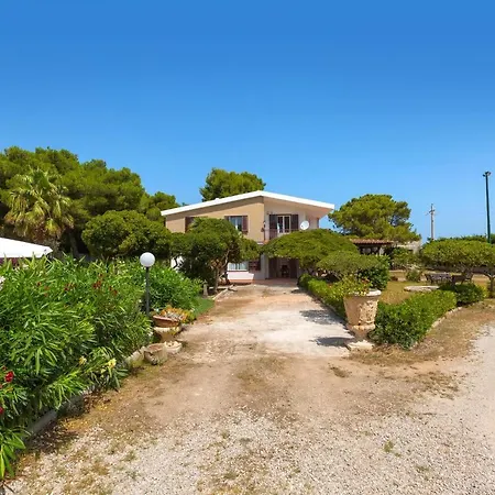 Al Giardino Dell'eden By Barbarhouse * San Cataldo (Apulia)